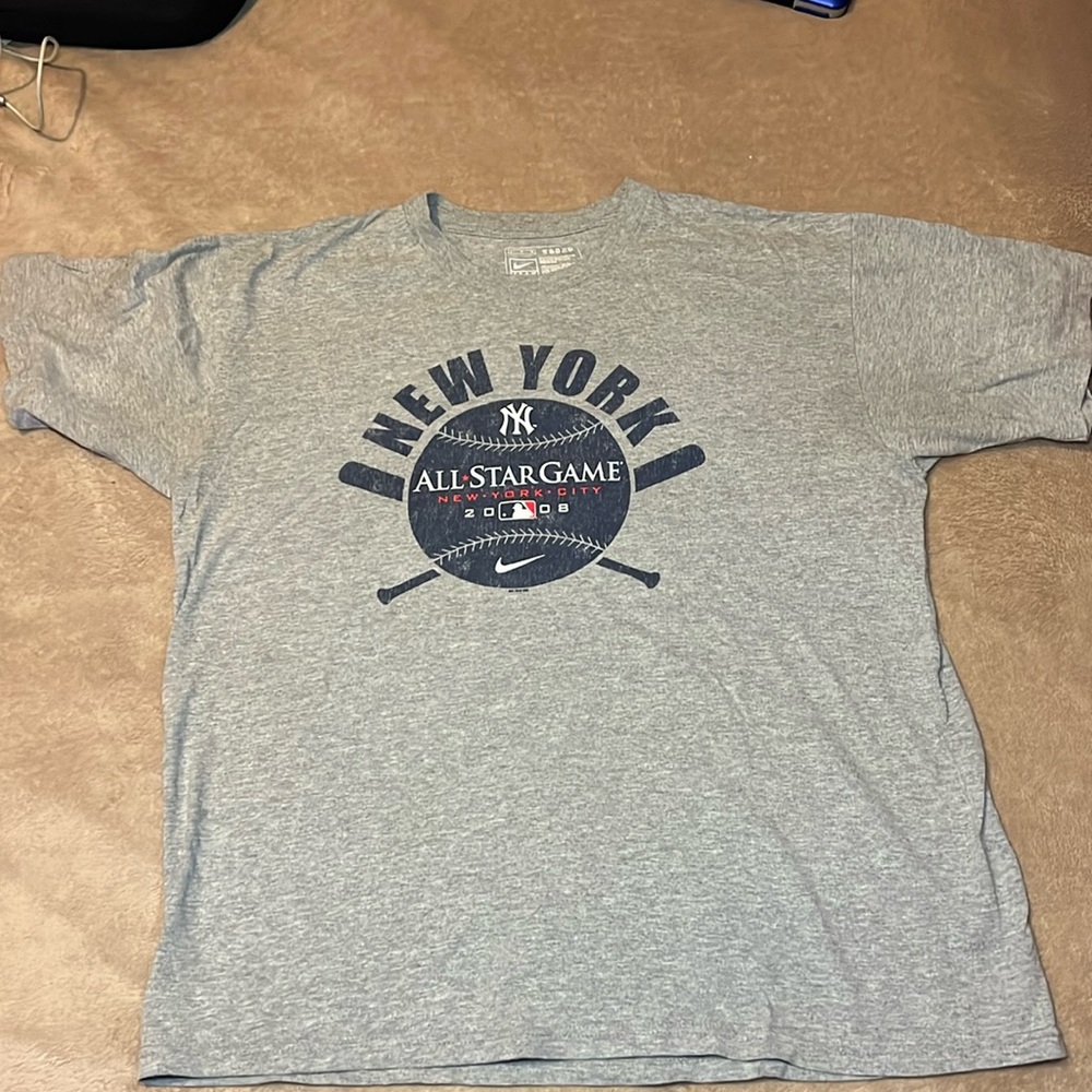 New York Yankees Nike T-Shirt, Size M